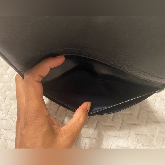 Vintage GUCCI wallet/checkbook - Picture 10 of 10